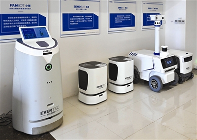 专业配资实操盘 全球首次！“成都造”机器人军团以人工智能末端配送护航成都世运会